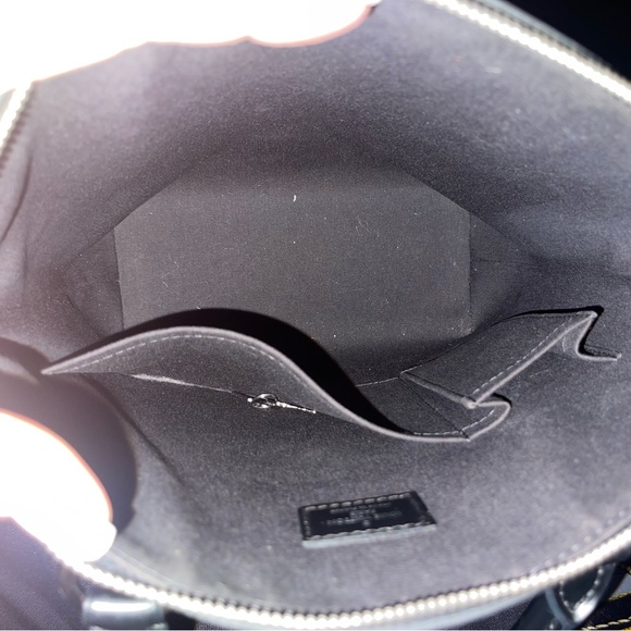 ⭐️FALL SALE⭐️ Louis Vuitton Black Epi Lockit Vertical Satchel - Picture 3 of 16